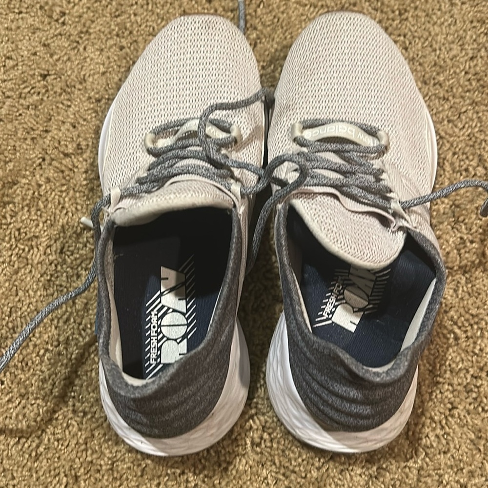 New Balance sneakers, size 8